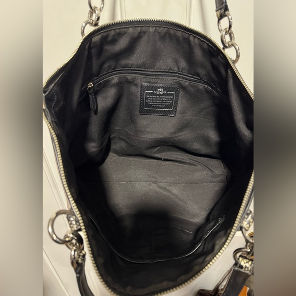 Coach Ava Tote - Picture 11 of 16